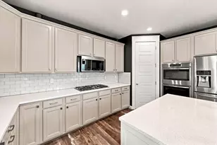 12026 S Amour Cir W, Riverton, UT 84065 - Photo 13