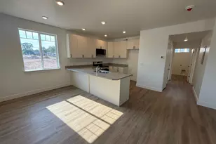 190 N 500 E, Vernal, UT 84078 - Photo 21