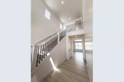 1769 W Rivergate Dr #204, Logan, UT 84321 - Photo 3
