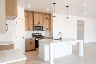 1769 W Rivergate Dr, Logan, UT 84321 - Photo 5