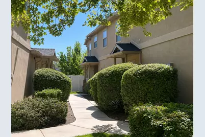 820 E Red Sage Ln, Millcreek, UT 84107 - Photo 3