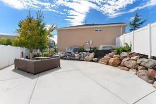 12039 S Black Powder Dr W, Herriman, UT 84096 - Photo 31