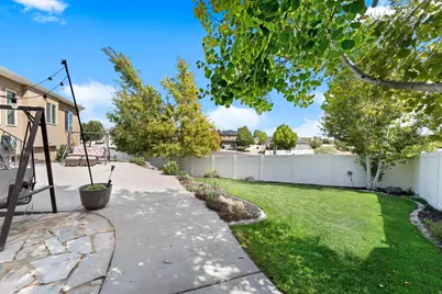 12039 S Black Powder Dr W #401, Herriman, UT 84096 - Photo 29