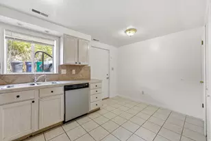 620 E 950 Dr S, Clearfield, UT 84015 - Photo 9