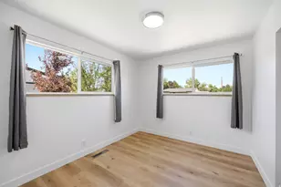6272 S 400 E, Murray, UT 84107 - Photo 17