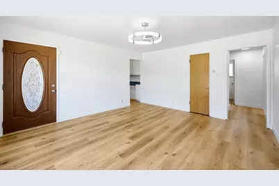 6272 S 400 E, Murray, UT 84107 - Photo 3