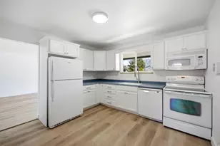 6272 S 400 E, Murray, UT 84107 - Photo 11