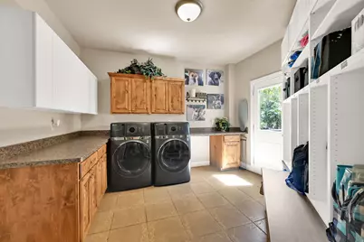 579 W 2400 S, Syracuse, UT 84075 - Photo 15