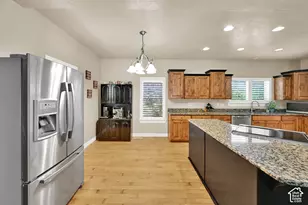 579 W 2400 S, Syracuse, UT 84075 - Photo 11