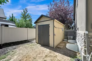 579 W 2400 S, Syracuse, UT 84075 - Photo 41