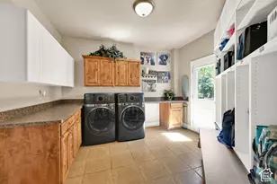 579 W 2400 S, Syracuse, UT 84075 - Photo 15