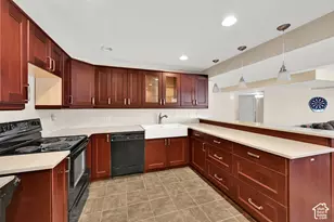 579 W 2400 S, Syracuse, UT 84075 - Photo 35