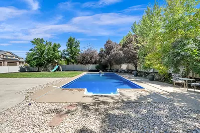 579 W 2400 S, Syracuse, UT 84075 - Photo 39