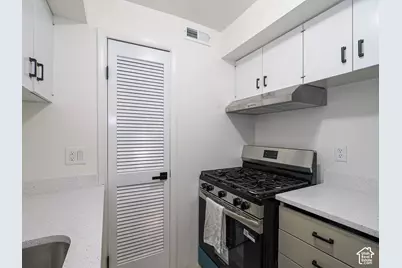 88 W 50 S #C-1, Centerville, UT 84014 - Photo 11