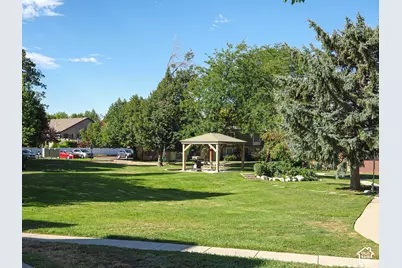 88 W 50 S #C-1, Centerville, UT 84014 - Photo 5
