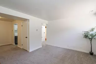 88 W 50 S, Centerville, UT 84014 - Photo 9