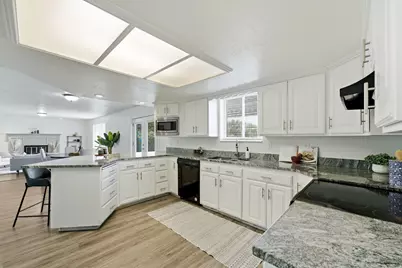 2902 S 650 E, Bountiful, UT 84010 - Photo 11