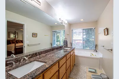 2288 E Emerald Hills Ct, Cottonwood Heights, UT 84121 - Photo 11