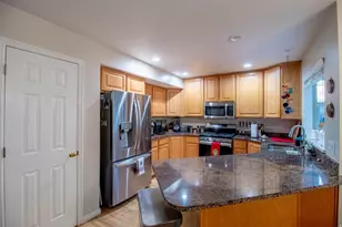 2288 E Emerald Hills Ct, Cottonwood Heights, UT 84121 - Photo 3
