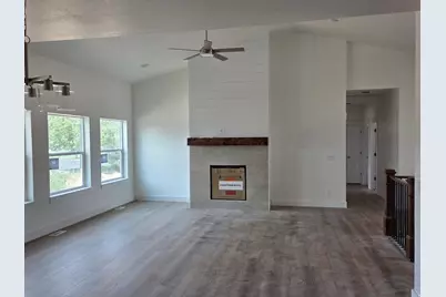 1263 N 2770 W, Clinton, UT 84015 - Photo 3