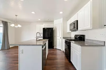 716 S 220 W, Spanish Fork, UT 84660 - Photo 3