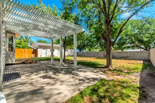 11065 S Longdale Cir E, Sandy, UT 84092 - Photo 39