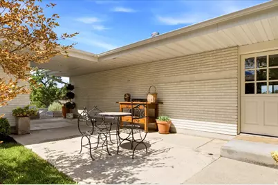 2424 E Oakcrest Ln, Holladay, UT 84121 - Photo 45