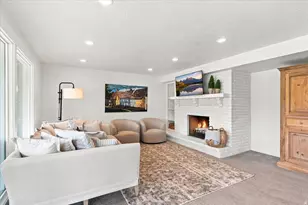 2424 E Oakcrest Ln, Holladay, UT 84121 - Photo 31