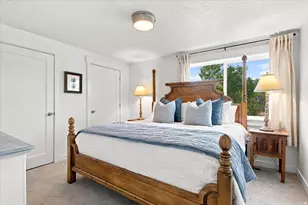 2424 E Oakcrest Ln, Holladay, UT 84121 - Photo 35