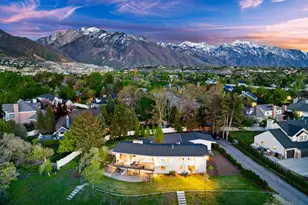 2424 E Oakcrest Ln, Holladay, UT 84121 - Photo 1