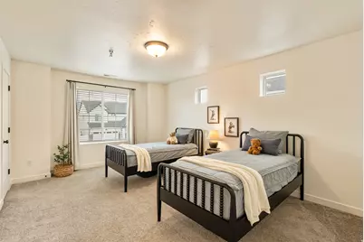 132 E Crown Point Dr, Saratoga Springs, UT 84045 - Photo 15