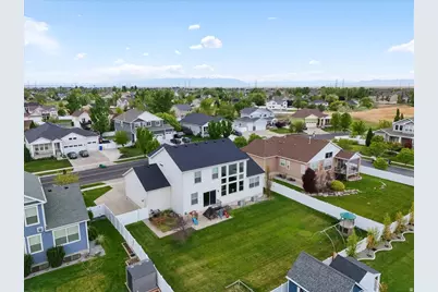1692 W Spring Meadow Ln, Farmington, UT 84025 - Photo 51