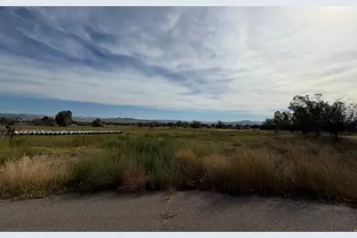 2357 S 300 W, Vernal, UT 84078 - Photo 5