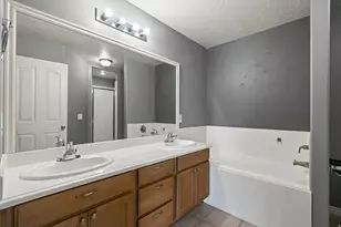 12642 S Diamondback Dr, Riverton, UT 84096 - Photo 17
