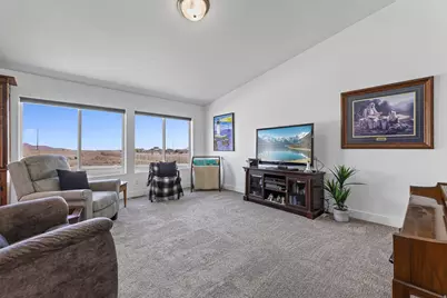 1112 W Honeycomb Dr, Grantsville, UT 84029 - Photo 13