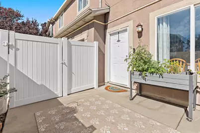 7876 S Dove Creek Ln, West Jordan, UT 84081 - Photo 23