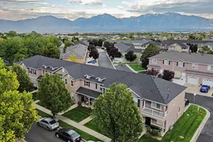 7876 S Dove Creek Ln, West Jordan, UT 84081 - Photo 5