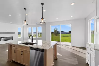 646 N 200 E, Providence, UT 84332 - Photo 9