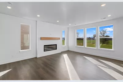 633 N 200 E, Providence, UT 84332 - Photo 3