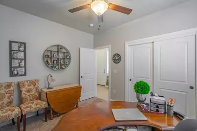 1068 N Lesa Ln, Washington, UT 84780 - Photo 37
