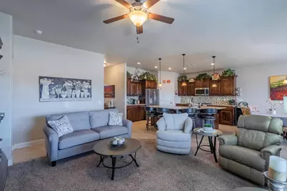 1068 N Lesa Ln, Washington, UT 84780 - Photo 5