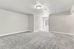 4504 N Frontier St, Eagle Mountain, UT 84005 - Photo 33