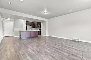 4504 N Frontier St, Eagle Mountain, UT 84005 - Photo 31