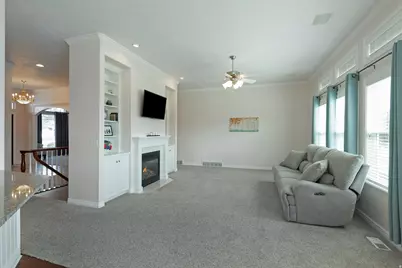 10653 S 3210 W, South Jordan, UT 84095 - Photo 3