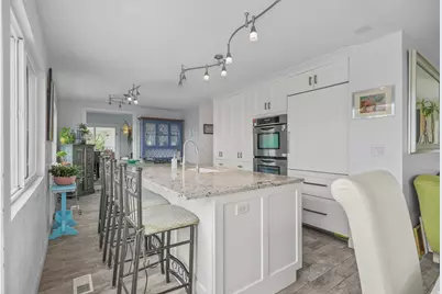 671 E Chelsea Dr S, Bountiful, UT 84010 - Photo 9