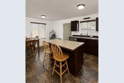 471 N Cottonwood Cir, Roosevelt, UT 84066 - Photo 7