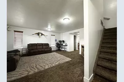 471 N Cottonwood Cir, Roosevelt, UT 84066 - Photo 11