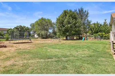 5553 S 3450 W, Roy, UT 84067 - Photo 31