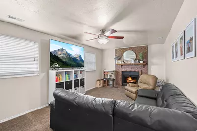 5553 S 3450 W, Roy, UT 84067 - Photo 13