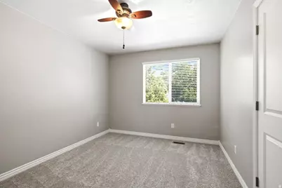 1383 N Chilly Peak Cir, Ogden, UT 84404 - Photo 17